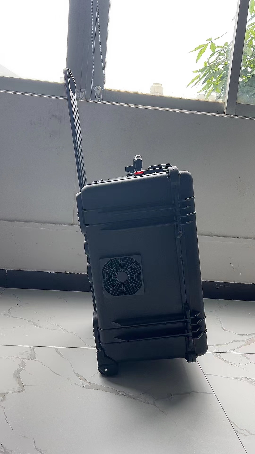 蓬莱镇手拉箱型移动通信干扰器
